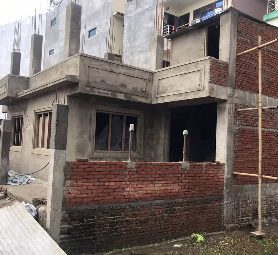 निर्माण सम्पन्न हुन लागेको यो घर बिकृमा छ