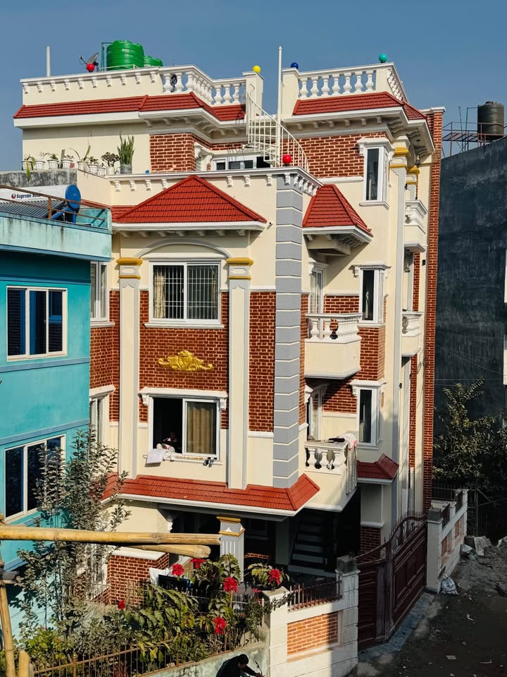 3.39 ana House on sale